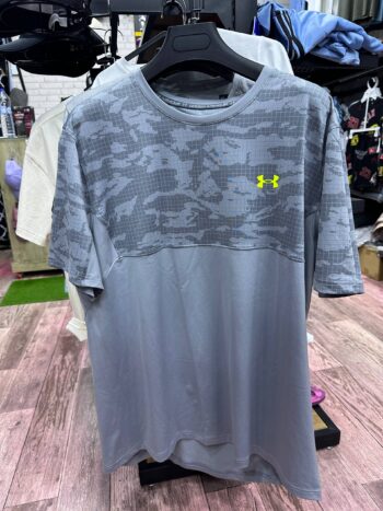 T-Shirt Under Armour Camo Grid Gris AM Sports
