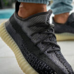 adidas Yeezy Boost 350 V2