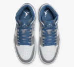 Air Jordan 1 Mid True Blue
