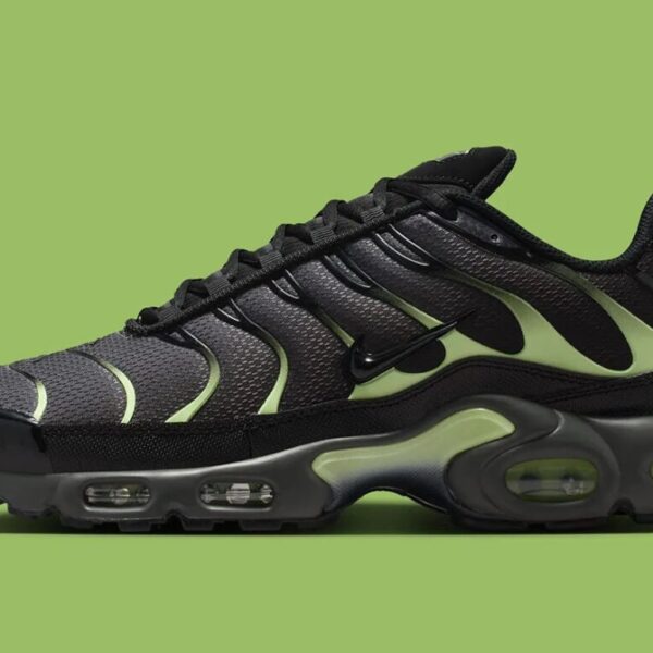 nike-air-max-plus-light-liquid-lime